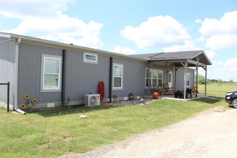 2077 A Shawver Road Perrin TX 76486