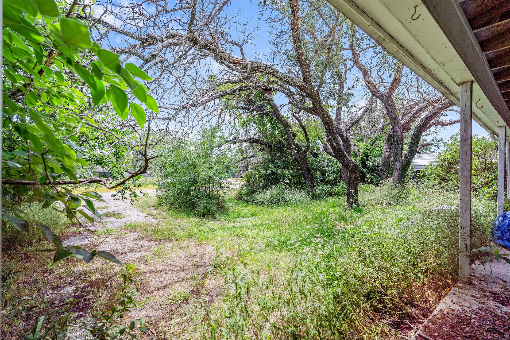 209 Renee Drive Hudson Oaks TX 76087