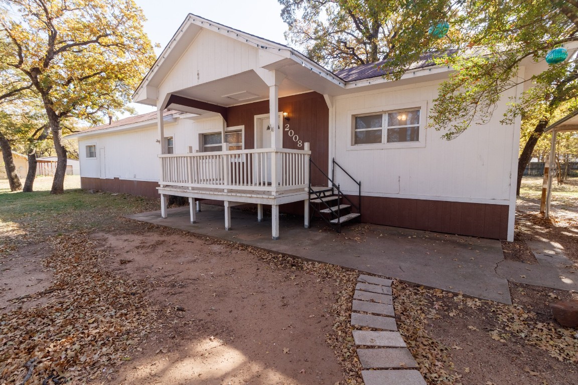 2008 Whispering Oaks Street Burleson TX 76028