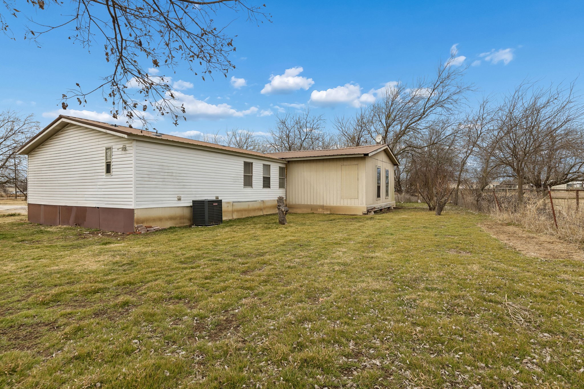 3932 County Road 911 Joshua TX 76058
