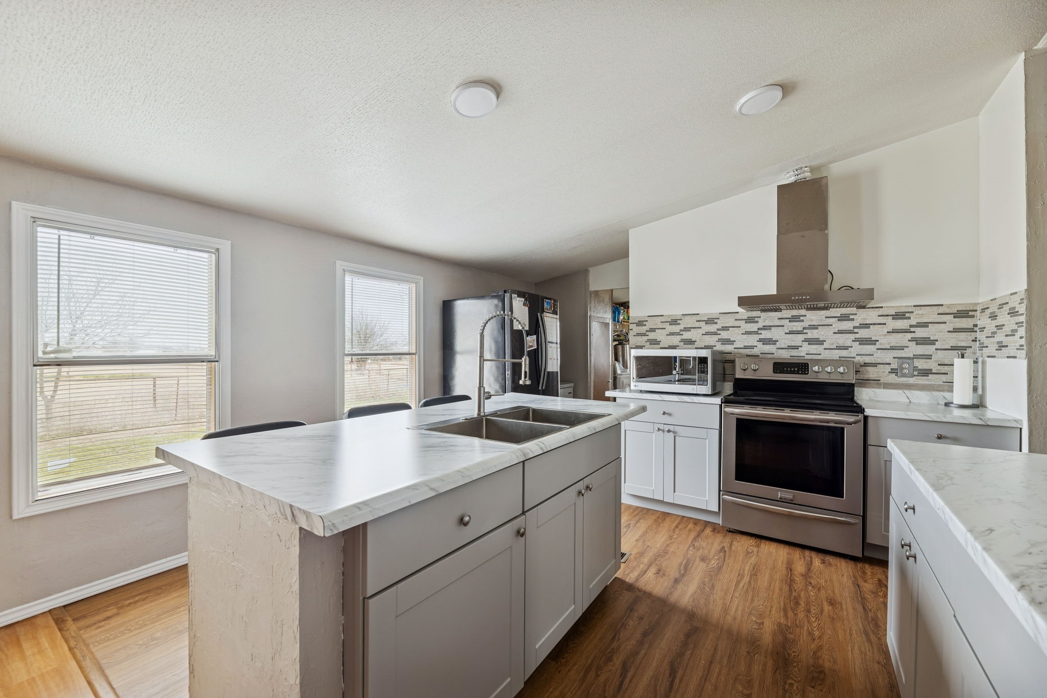 3932 County Road 911 Joshua TX 76058