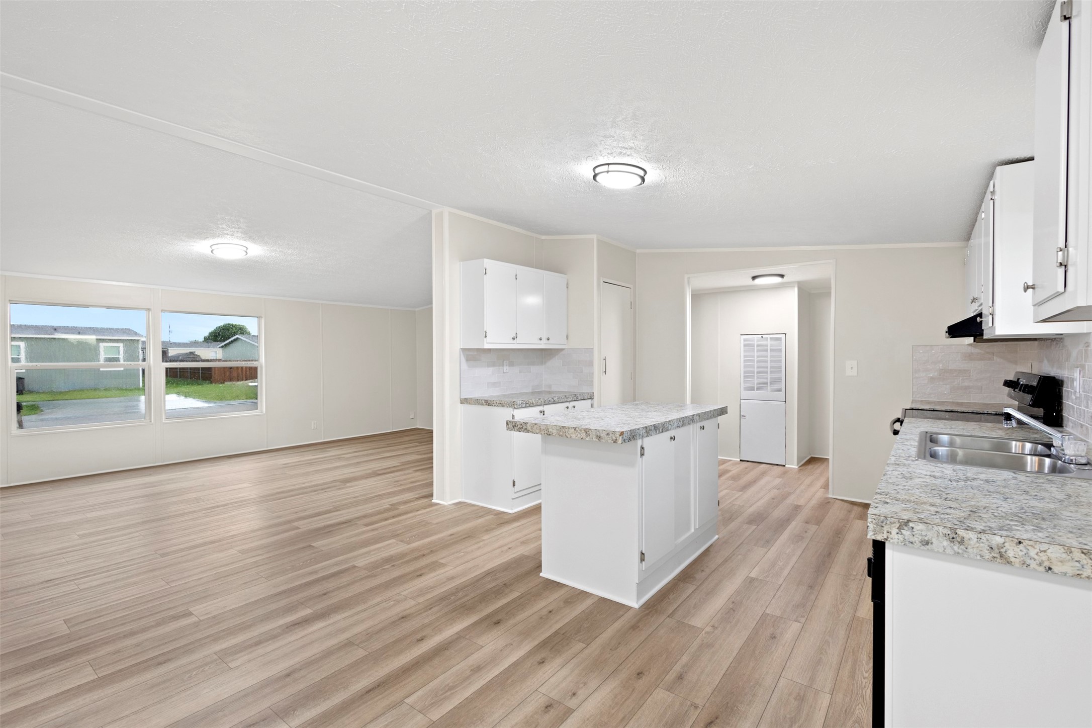 1418 Smooth Stone Drive Cleburne TX 76033