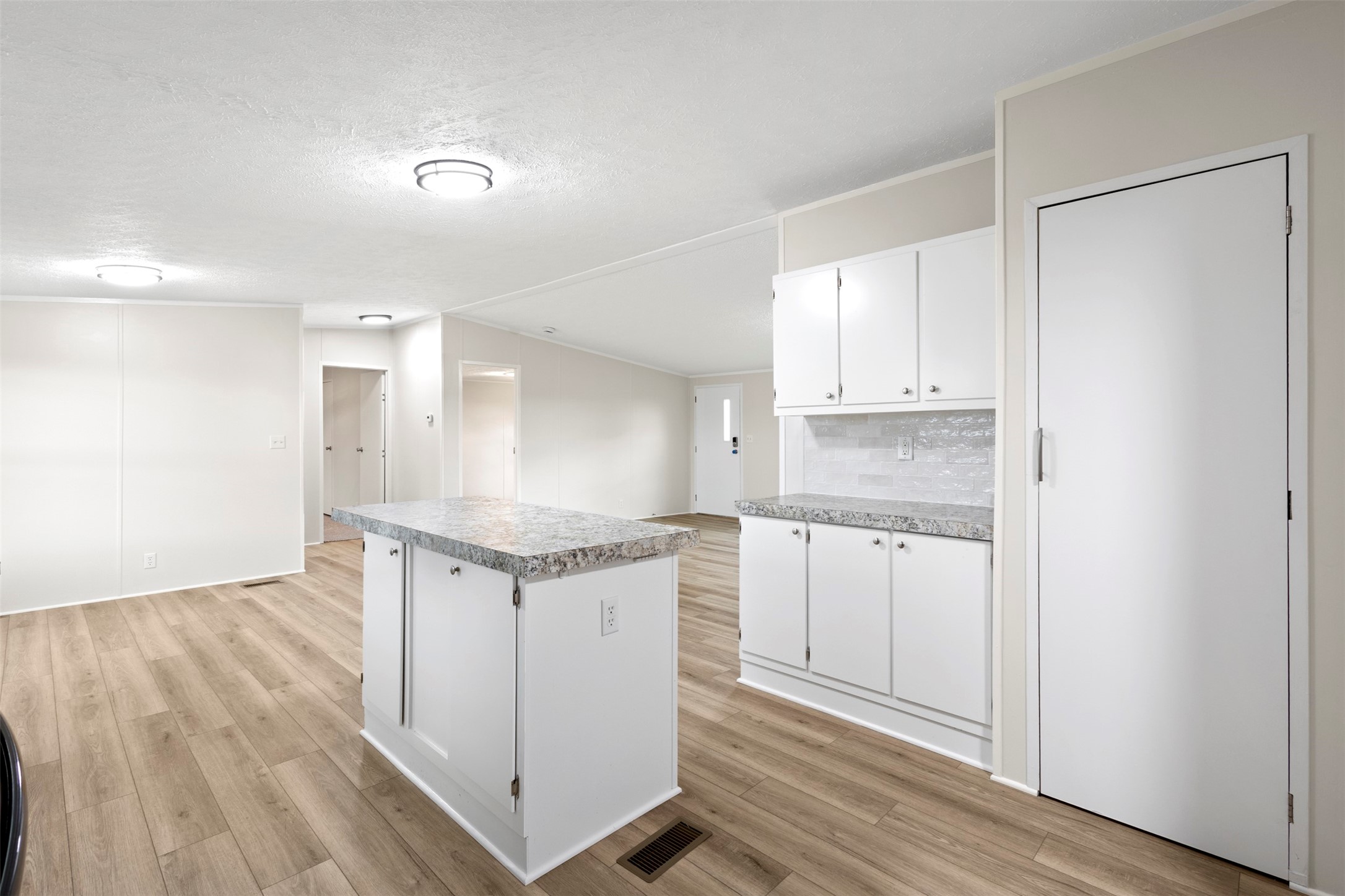 1418 Smooth Stone Drive Cleburne TX 76033