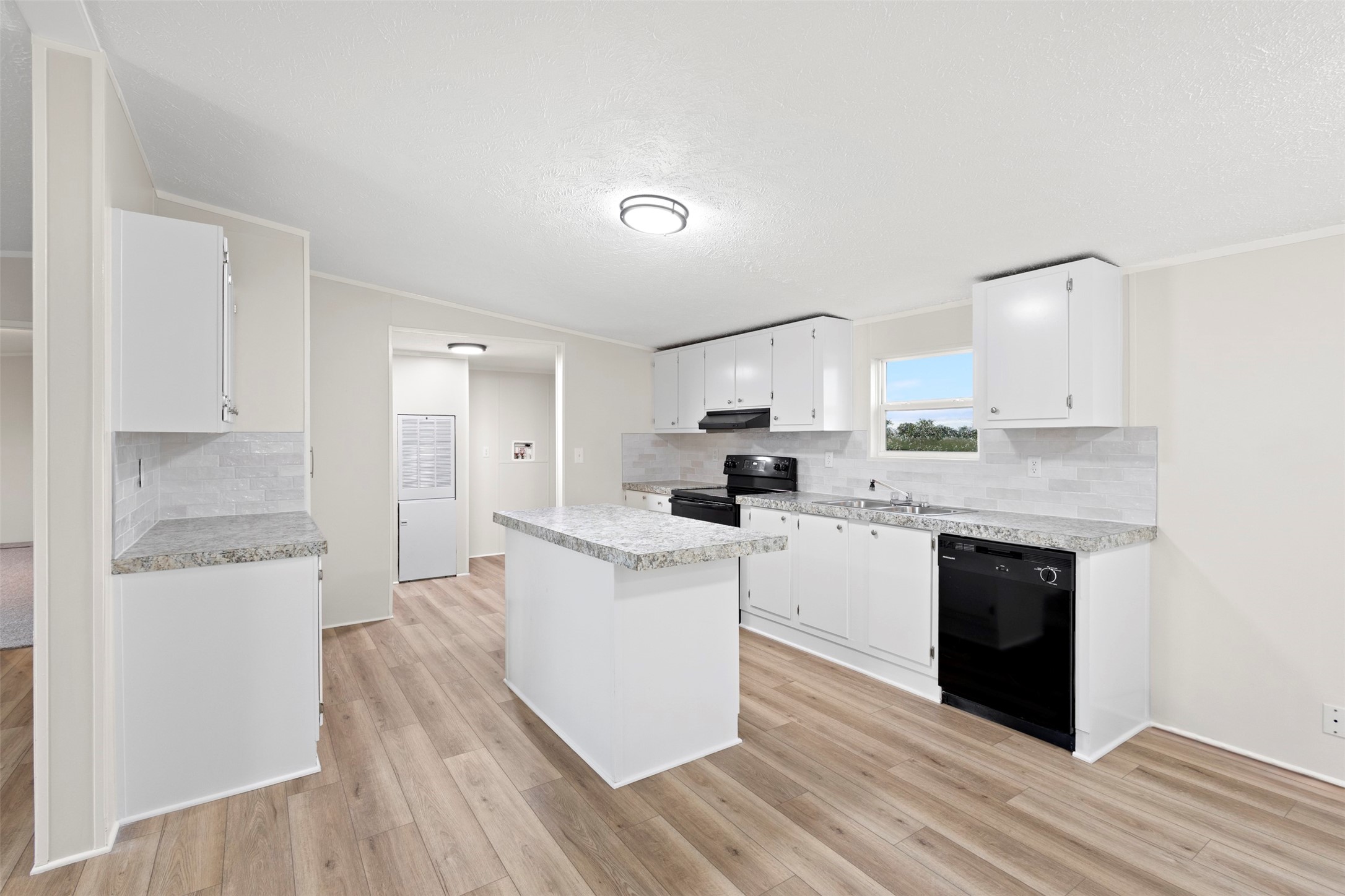 1418 Smooth Stone Drive Cleburne TX 76033