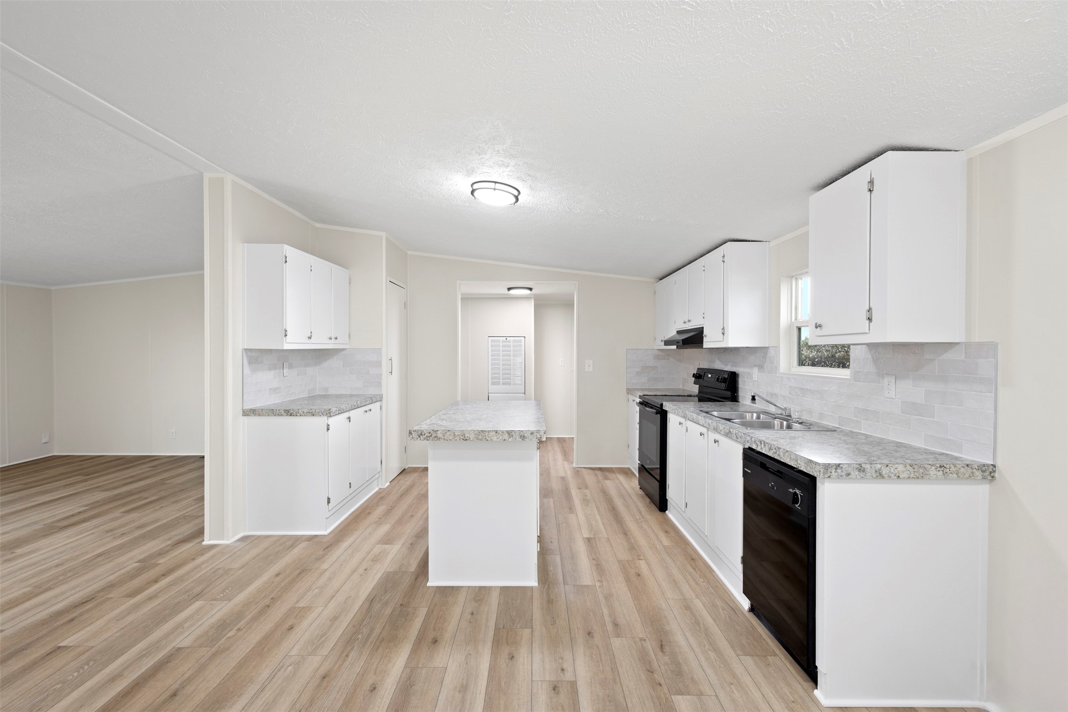 1418 Smooth Stone Drive Cleburne TX 76033