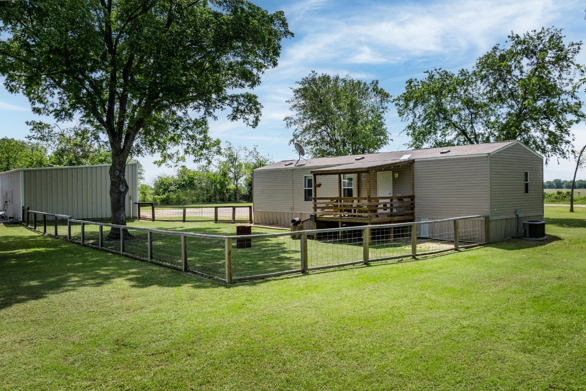 2606 Vz County Road 2813 Mabank TX 75147
