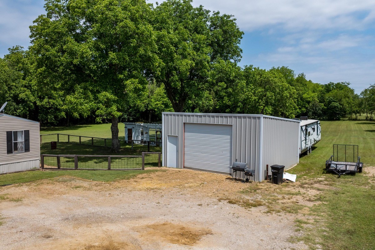 2606 Vz County Road 2813 Mabank TX 75147