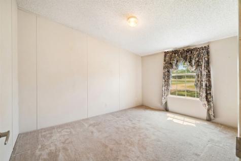 1530 W Front Street Blossom TX 75416
