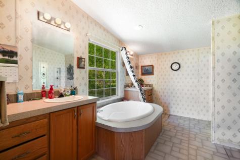 1530 W Front Street Blossom TX 75416