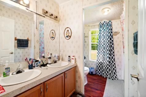 1530 W Front Street Blossom TX 75416