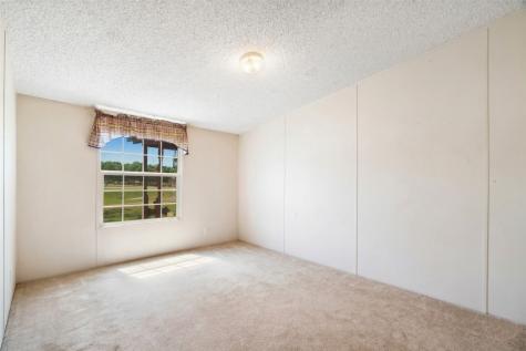 1530 W Front Street Blossom TX 75416