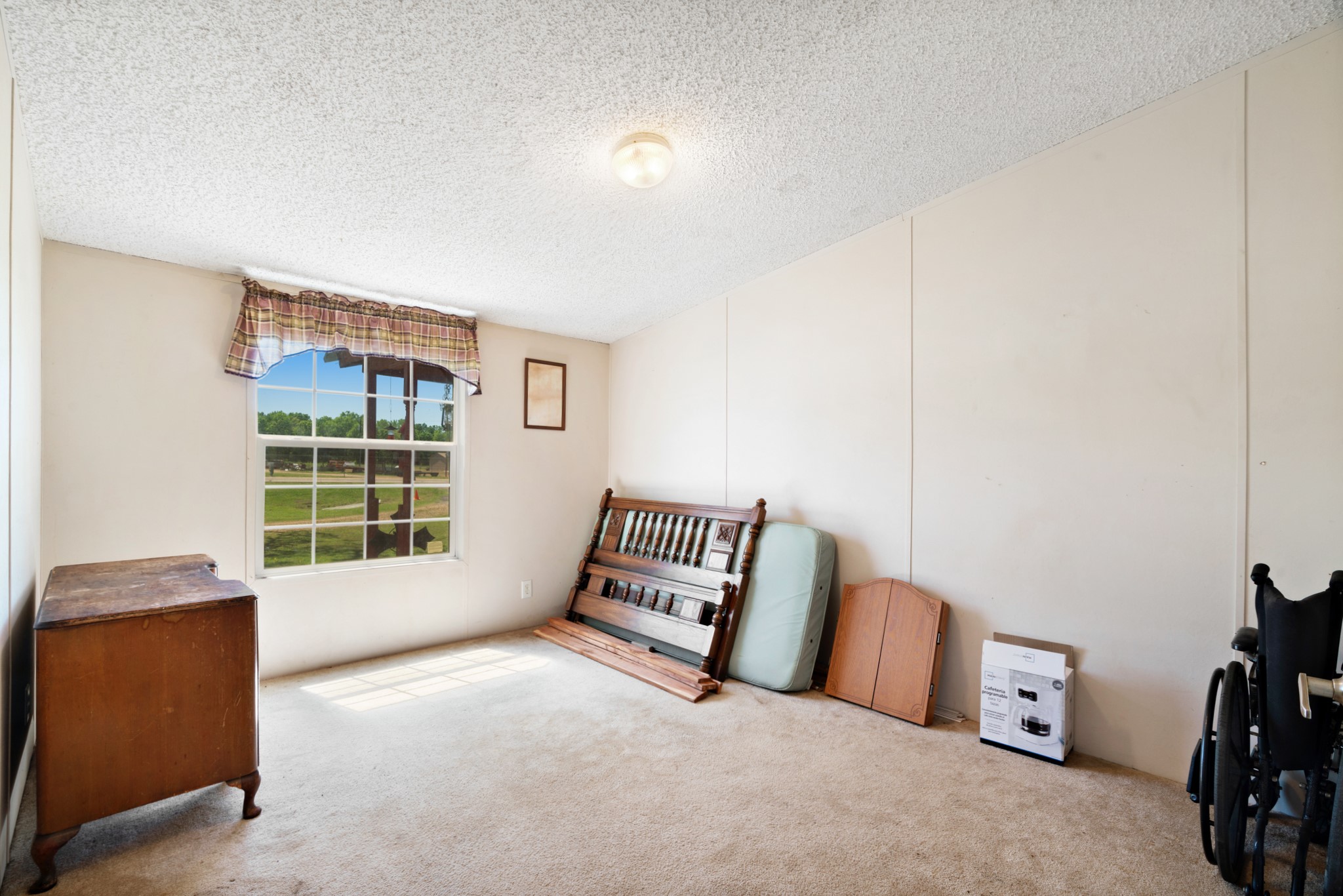 1530 W Front Street Blossom TX 75416