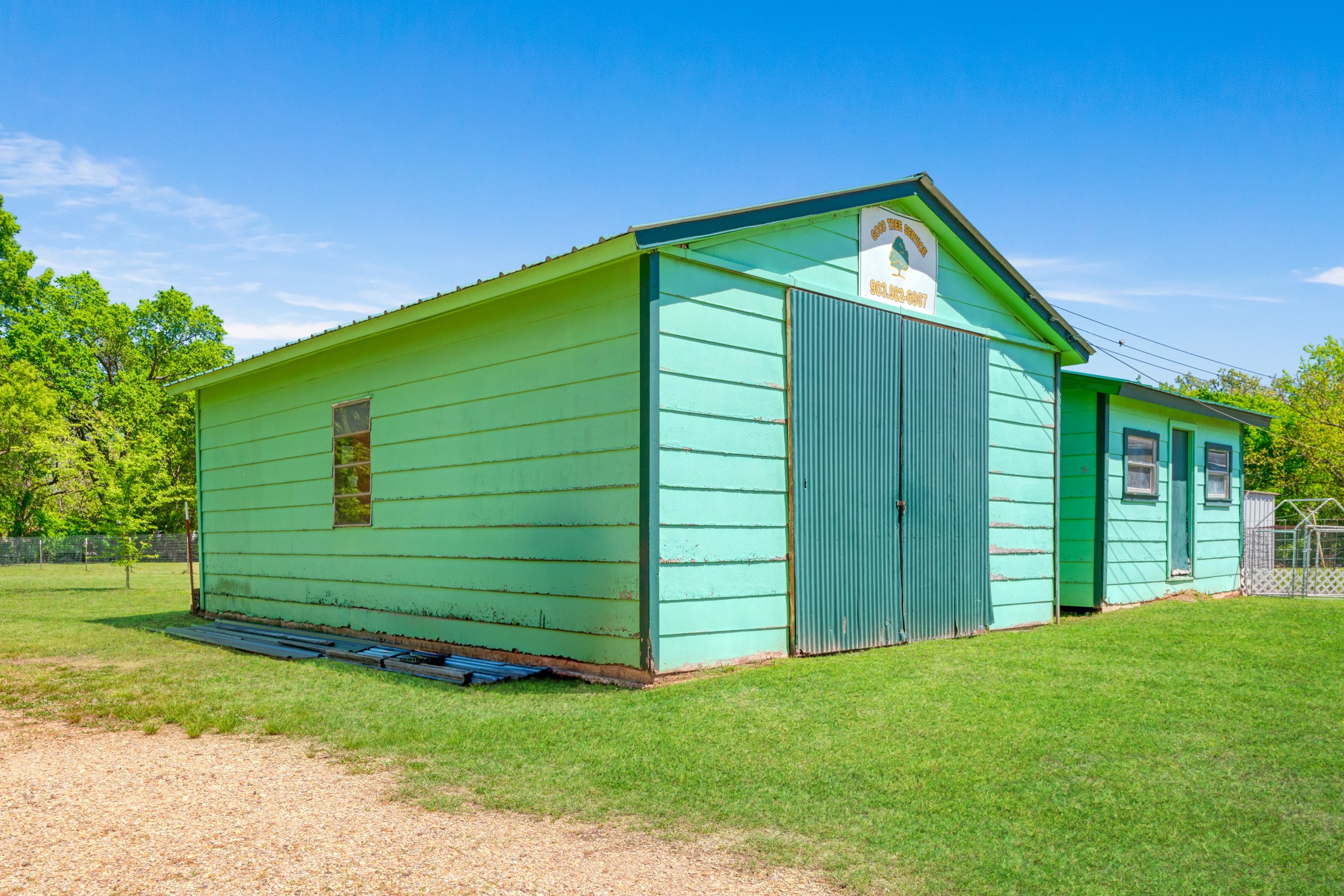 1530 W Front Street Blossom TX 75416