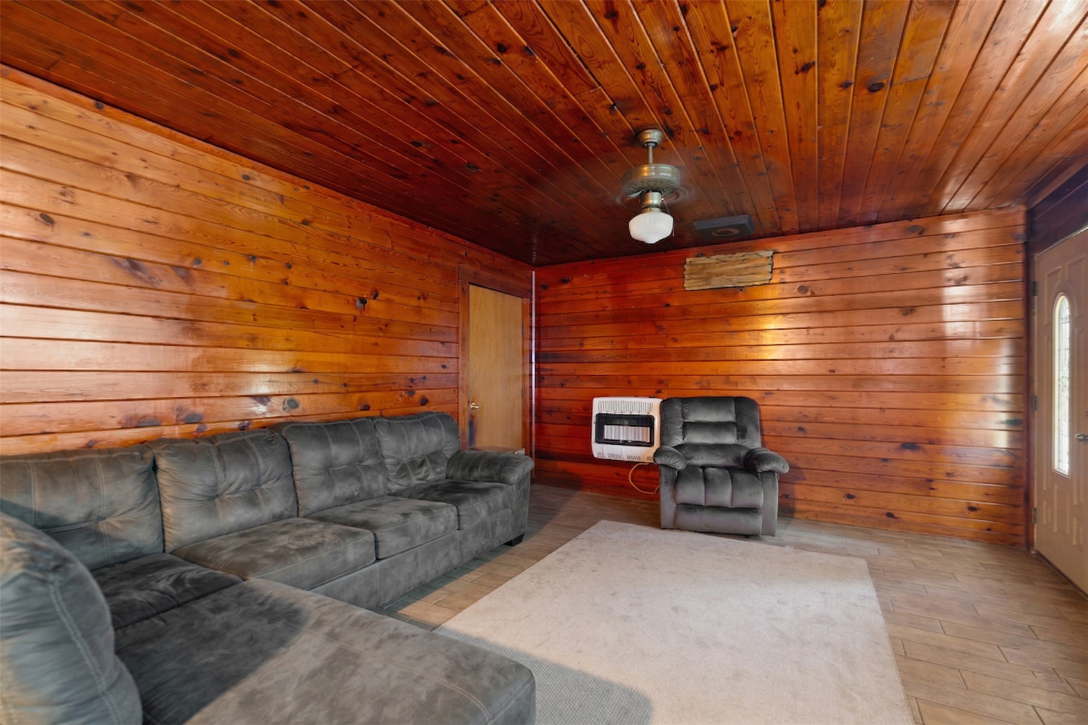 1530 W Front Street Blossom TX 75416