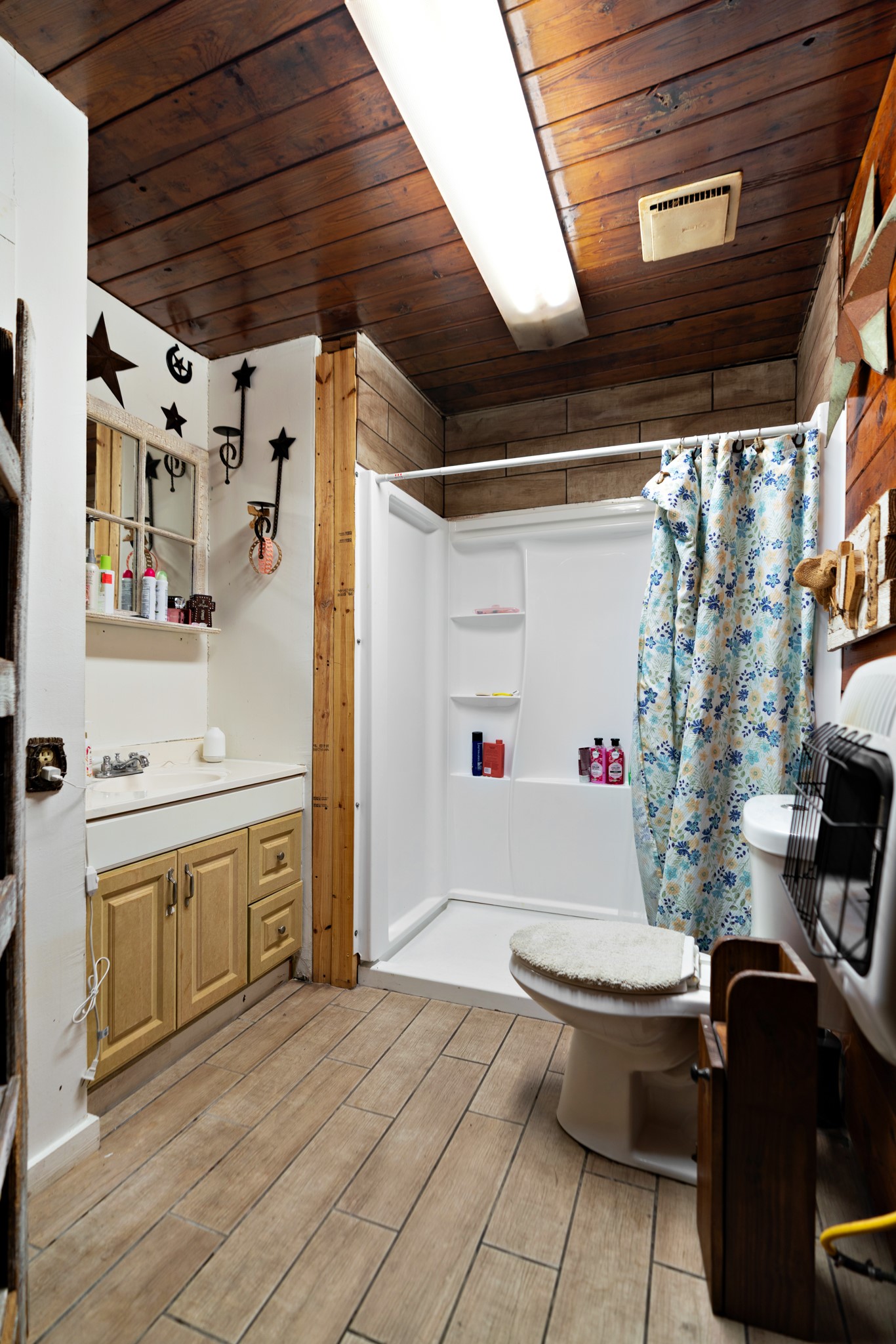 1530 W Front Street Blossom TX 75416