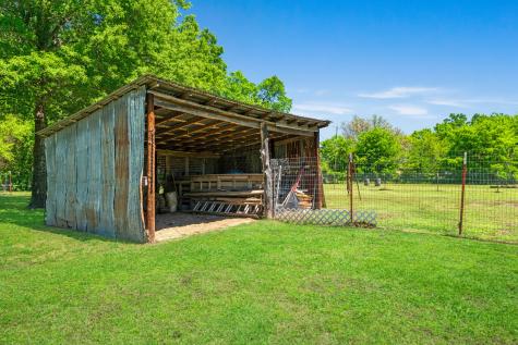 1530 W Front Street Blossom TX 75416