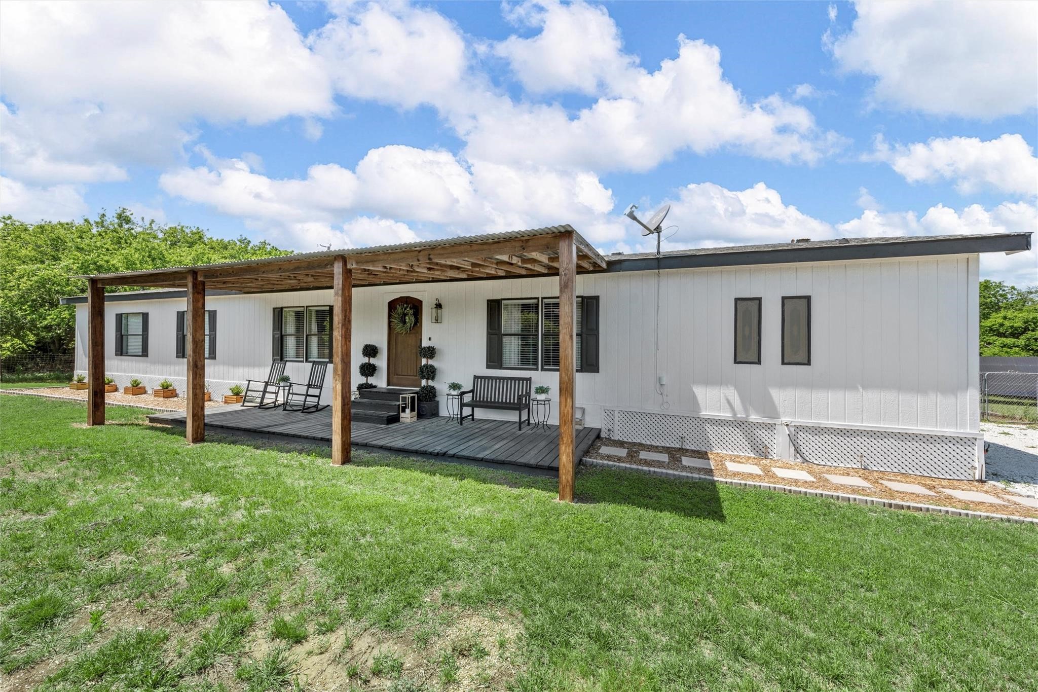 198 Catherine Whitney TX 76692