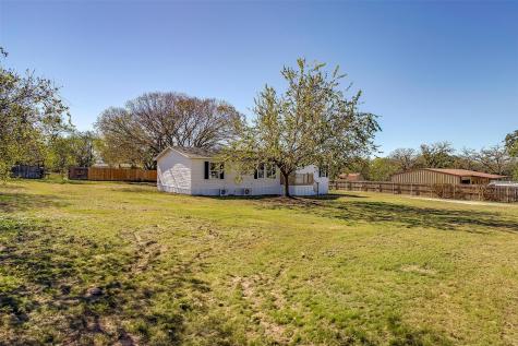 3804 Woodview Drive Joshua TX 76058