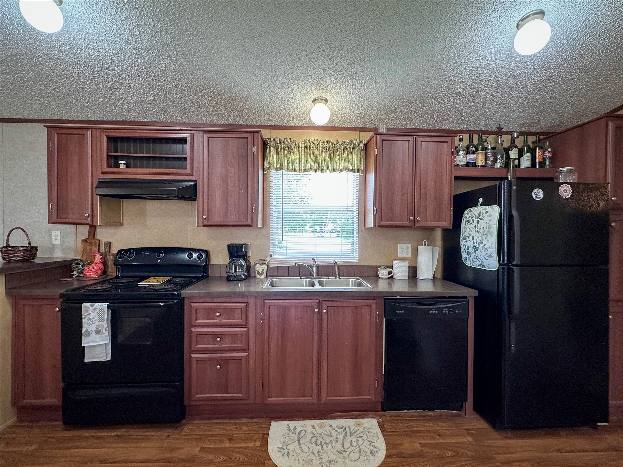 204 County Road 443 Chilton TX 76524
