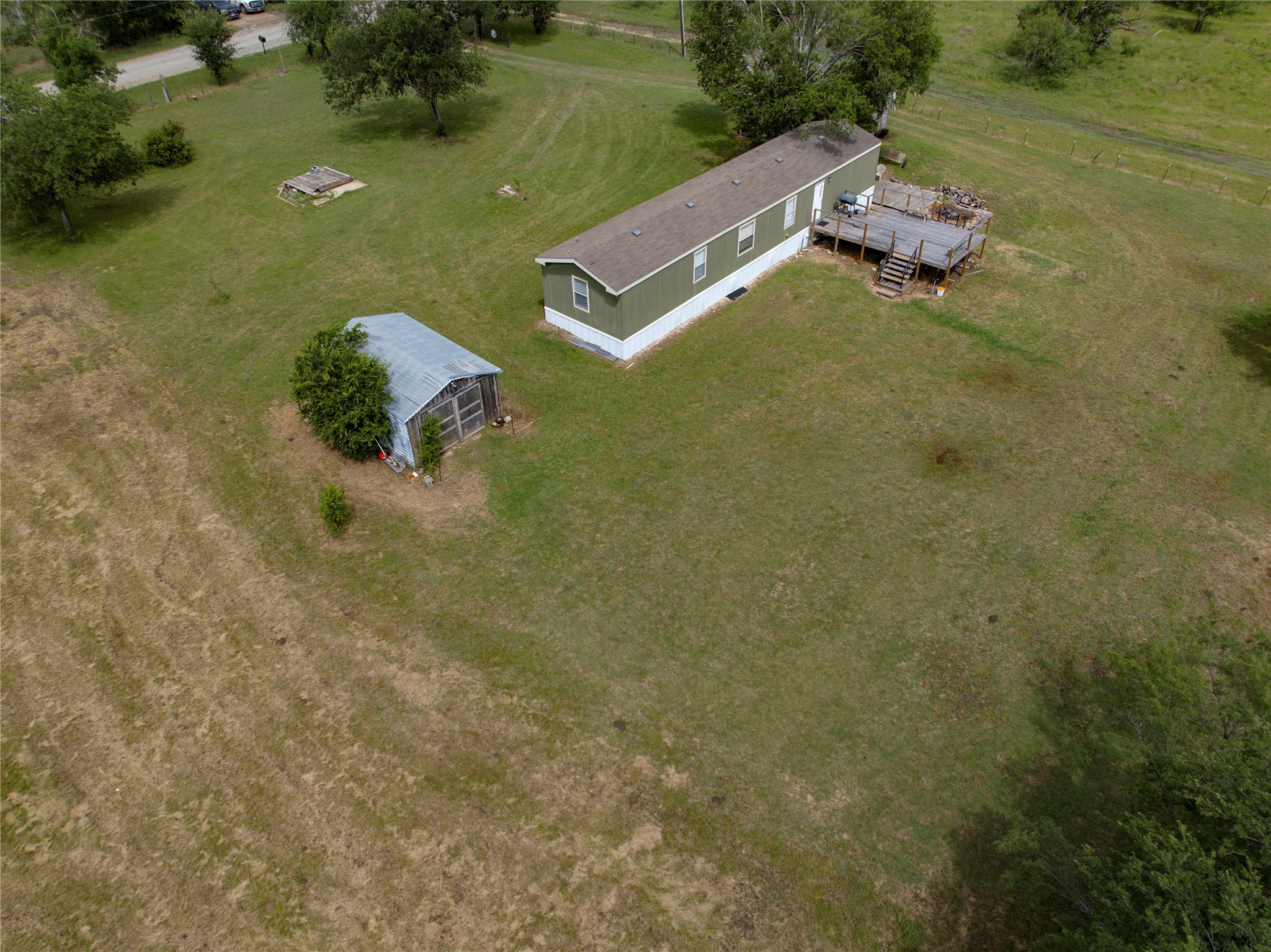 204 County Road 443 Chilton TX 76524