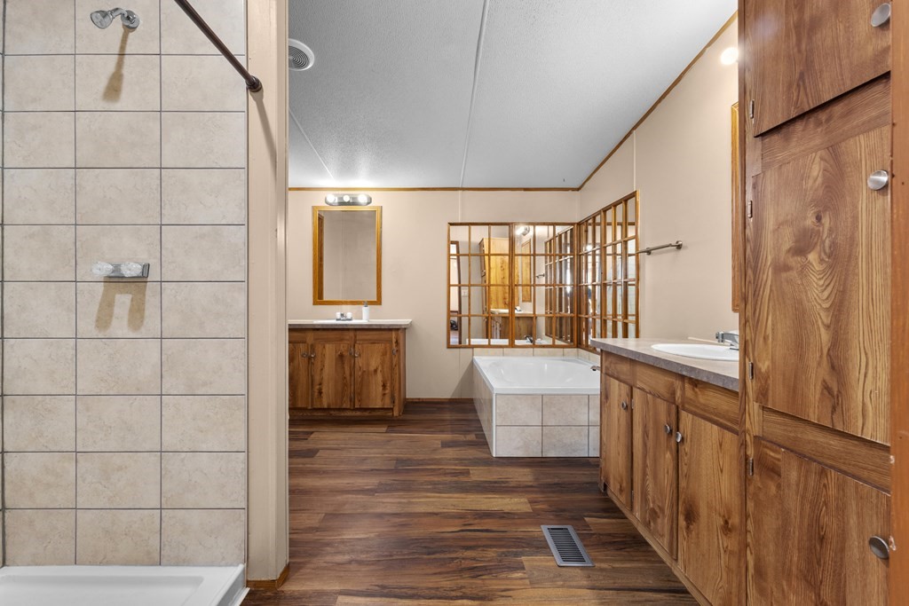 289 Vz County Road 3122 Edgewood TX 75117