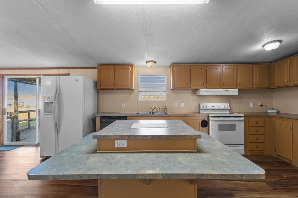 289 Vz County Road 3122 Edgewood TX 75117