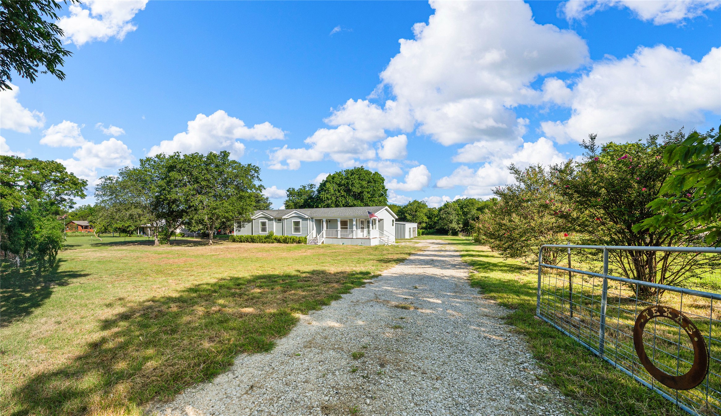 429 Eagle Ridge Road Mcgregor TX 76657