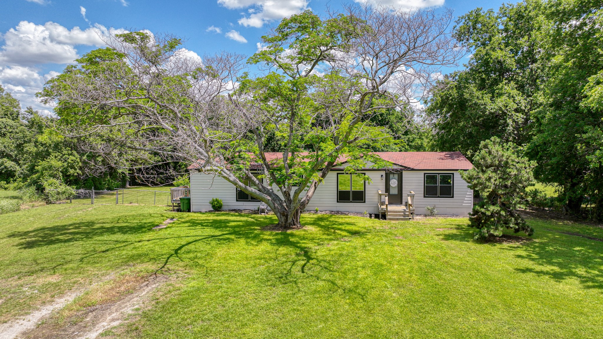 411 Stonebridge Court Weatherford TX 76085