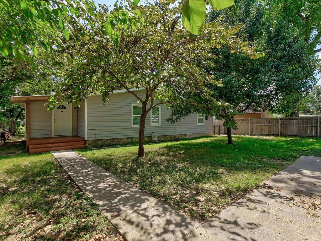 4313 Elmwood Court Granbury TX 76049