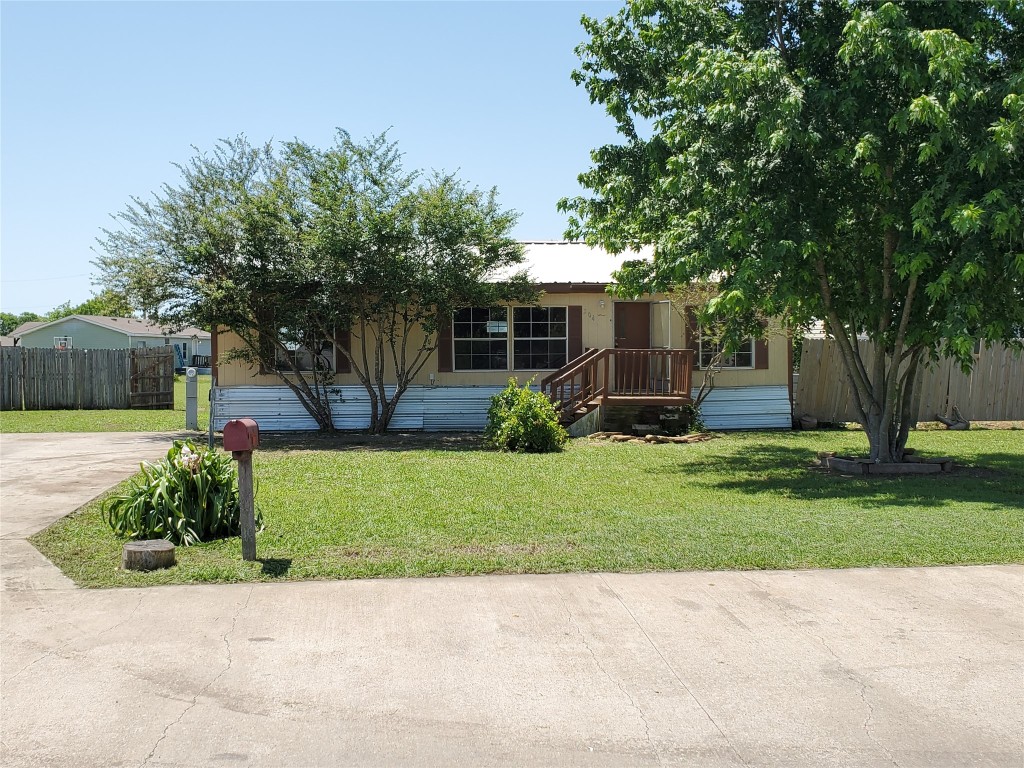 204 Oak Street Blue Ridge TX 75424