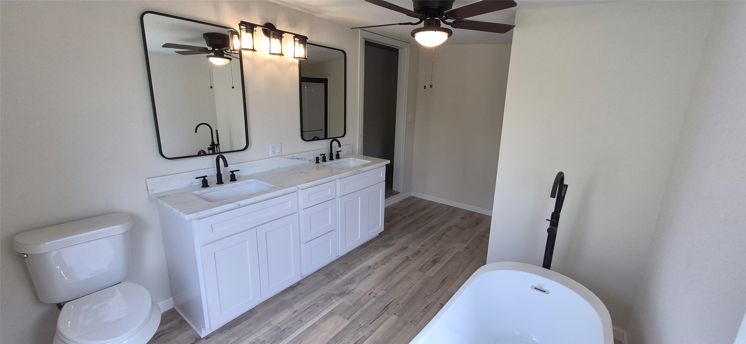 3819 Horseshoe Trail Granbury TX 76048