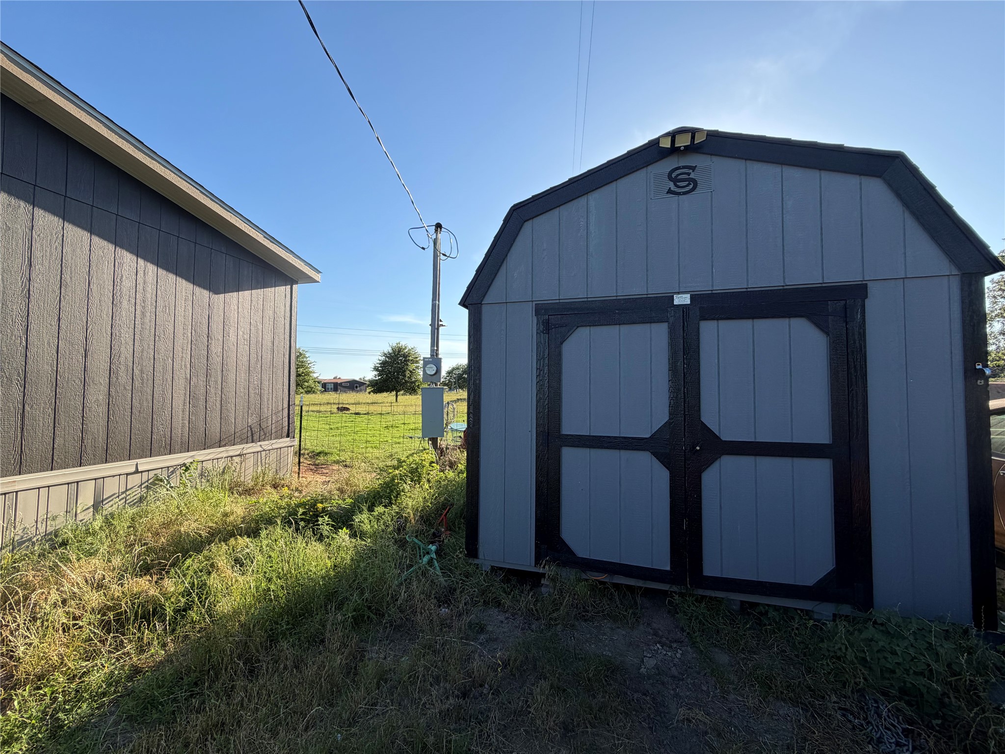 701 Trails Poolville TX 76487