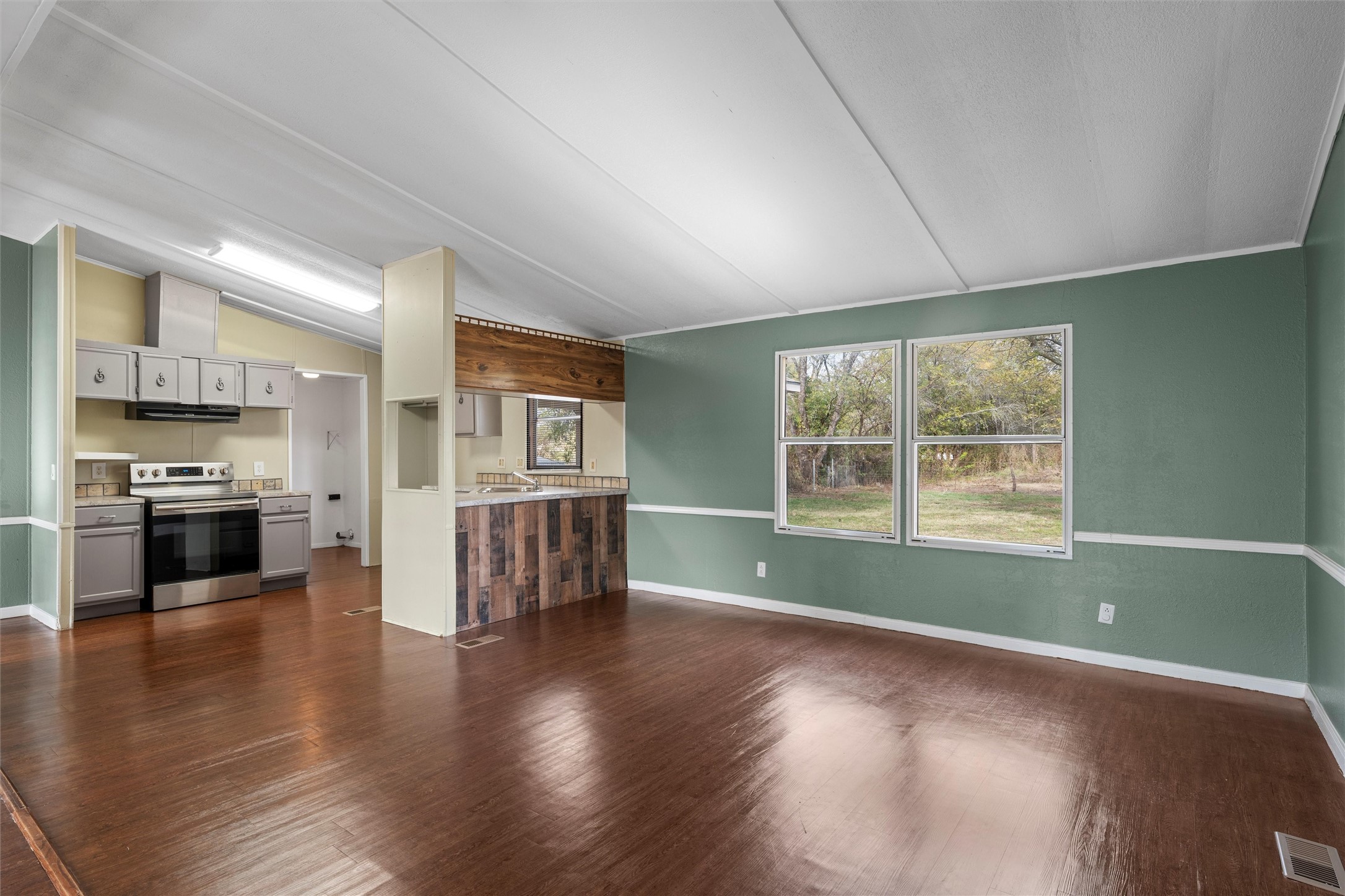 4210 Wheeler Street Bellmead TX 76705