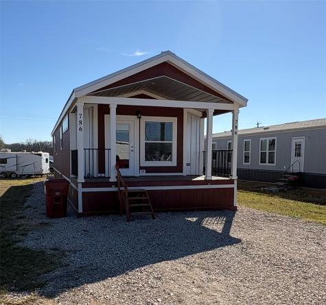 786 Holiday Village Drive Quitman TX 75783