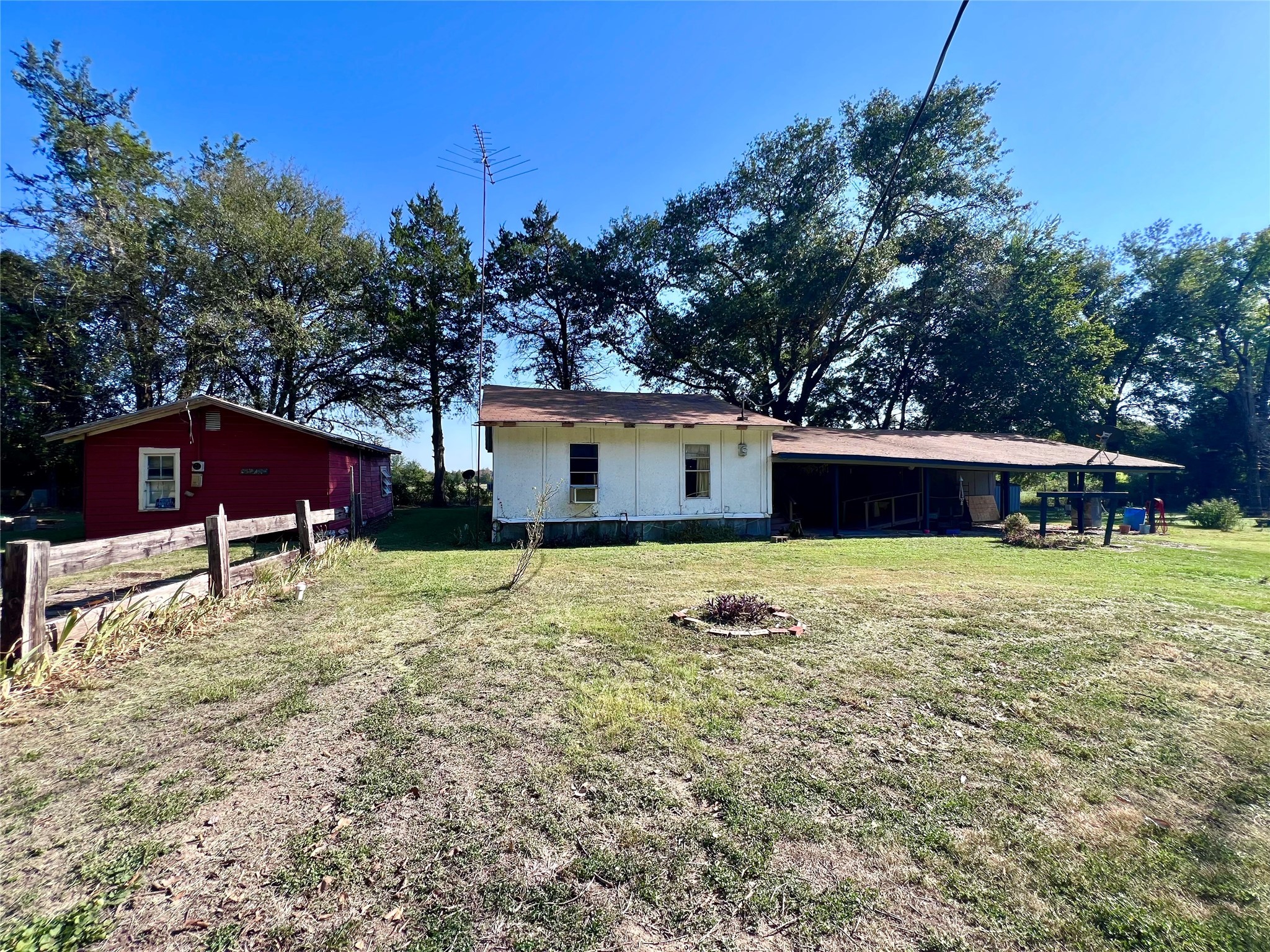 16151 NW County Road 3100 Purdon TX 76679