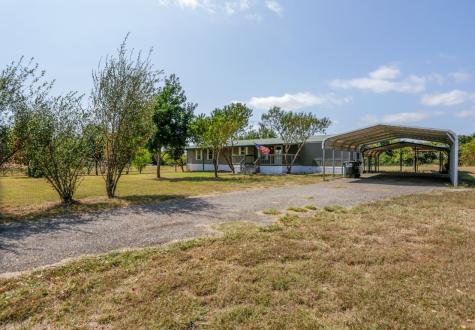 216 Salt Grass Circle Poolville TX 76487