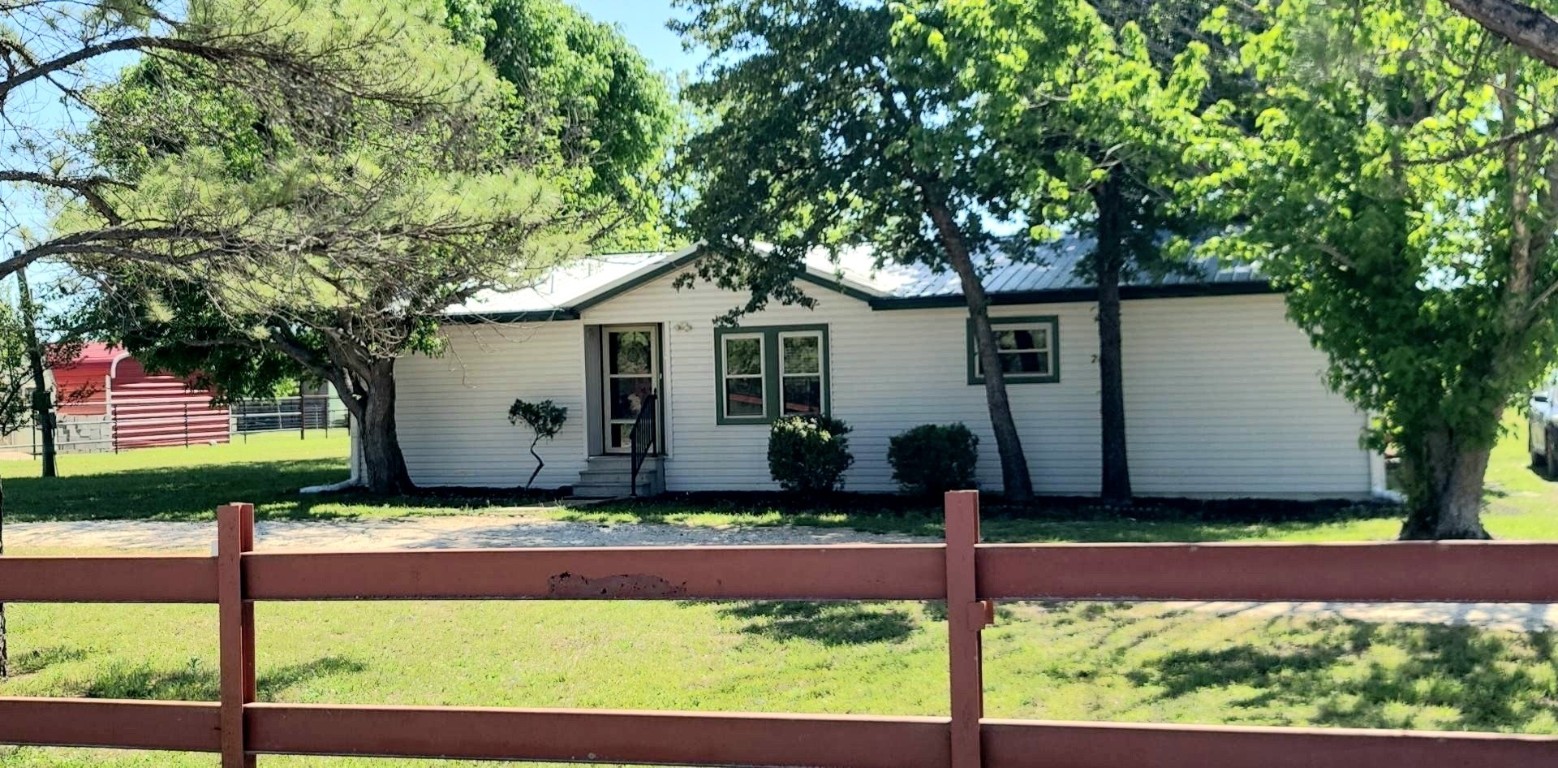 601 Gardega Road Cleburne TX 76031