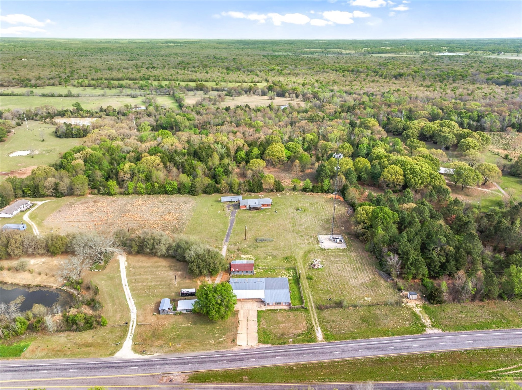 25294 Highway 80 Grand Saline TX 75140