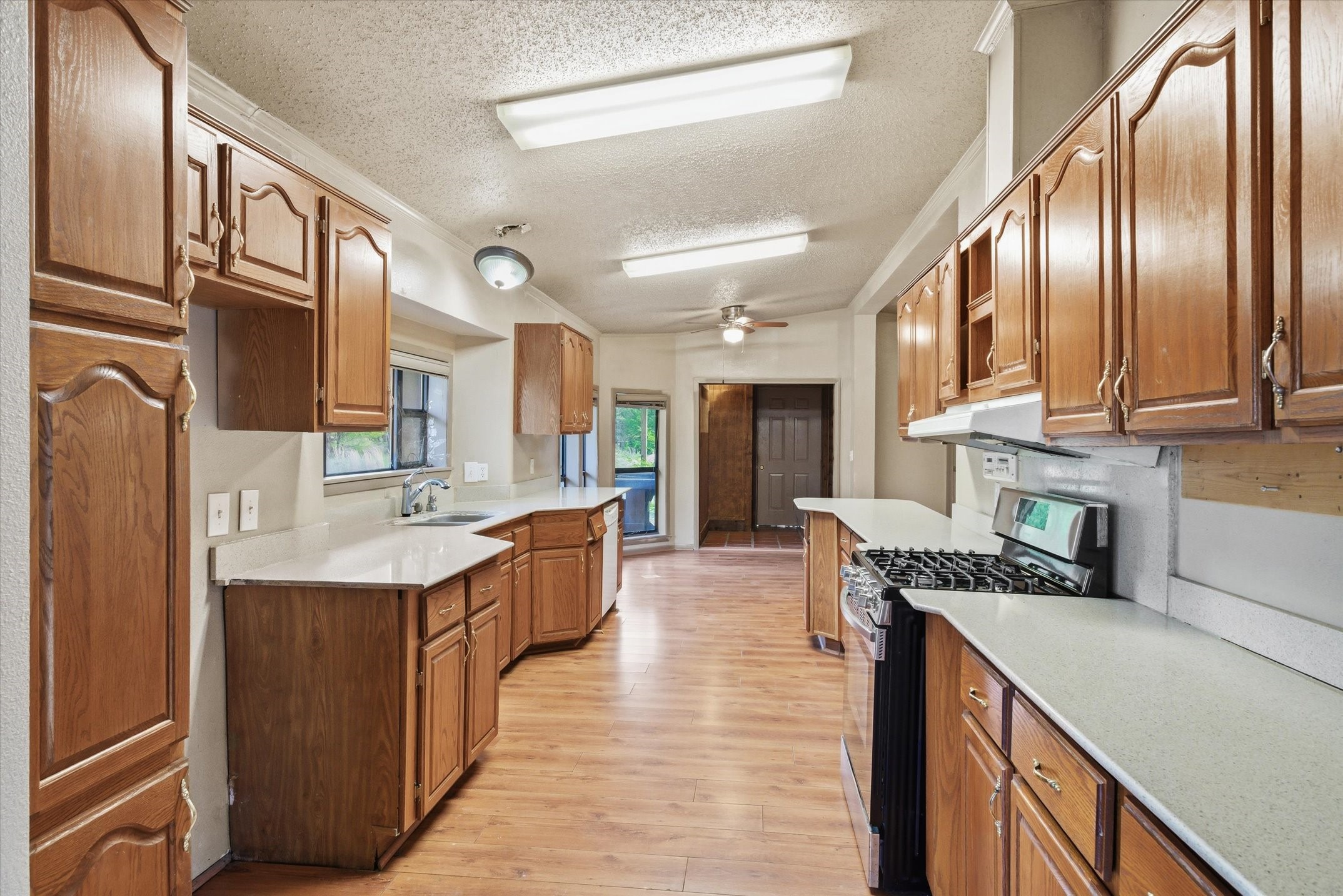 25294 Highway 80 Grand Saline TX 75140