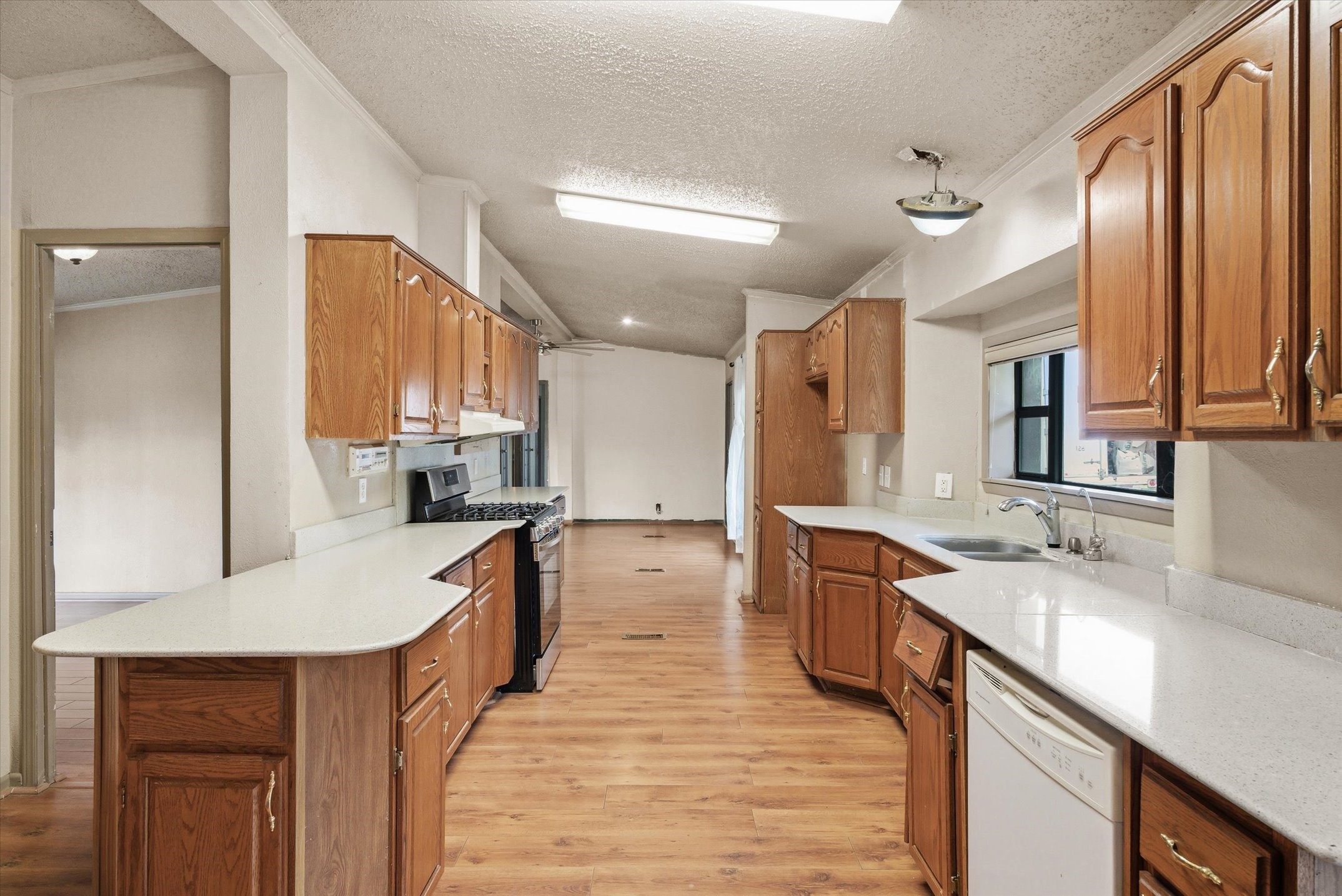 25294 Highway 80 Grand Saline TX 75140