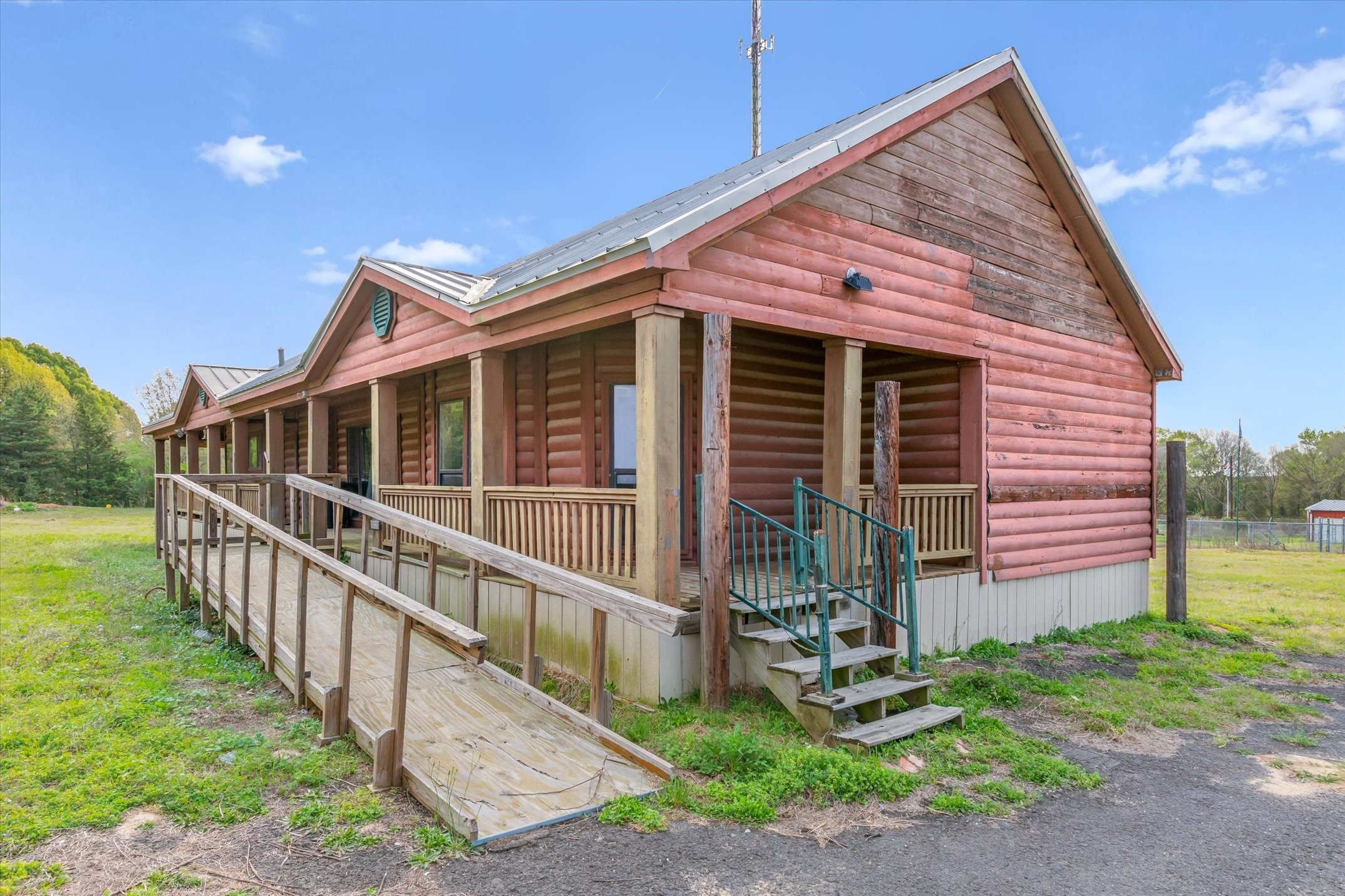 25294 Highway 80 Grand Saline TX 75140