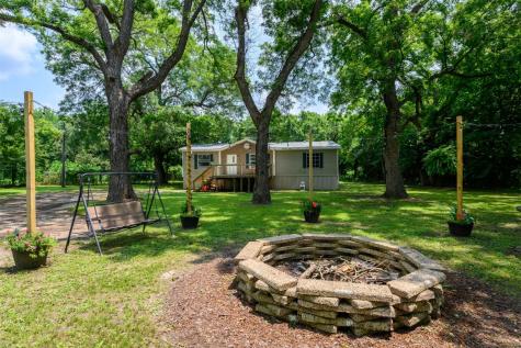 70 County Road 2183 Gainesville TX 76240