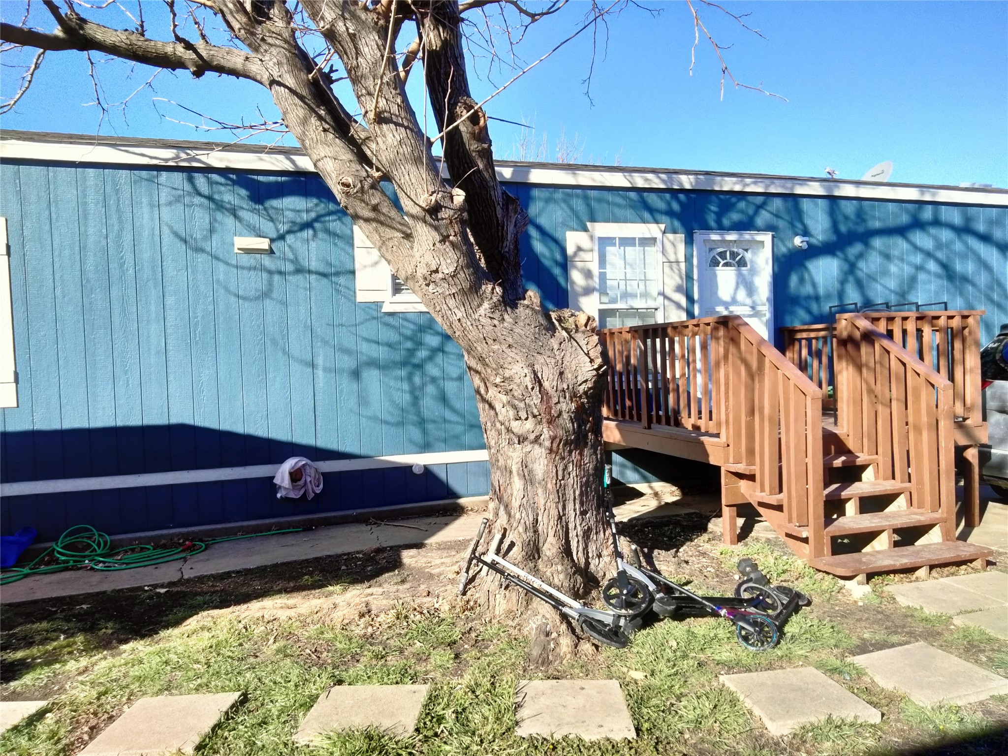709 N Collins Freeway Howe TX 75459