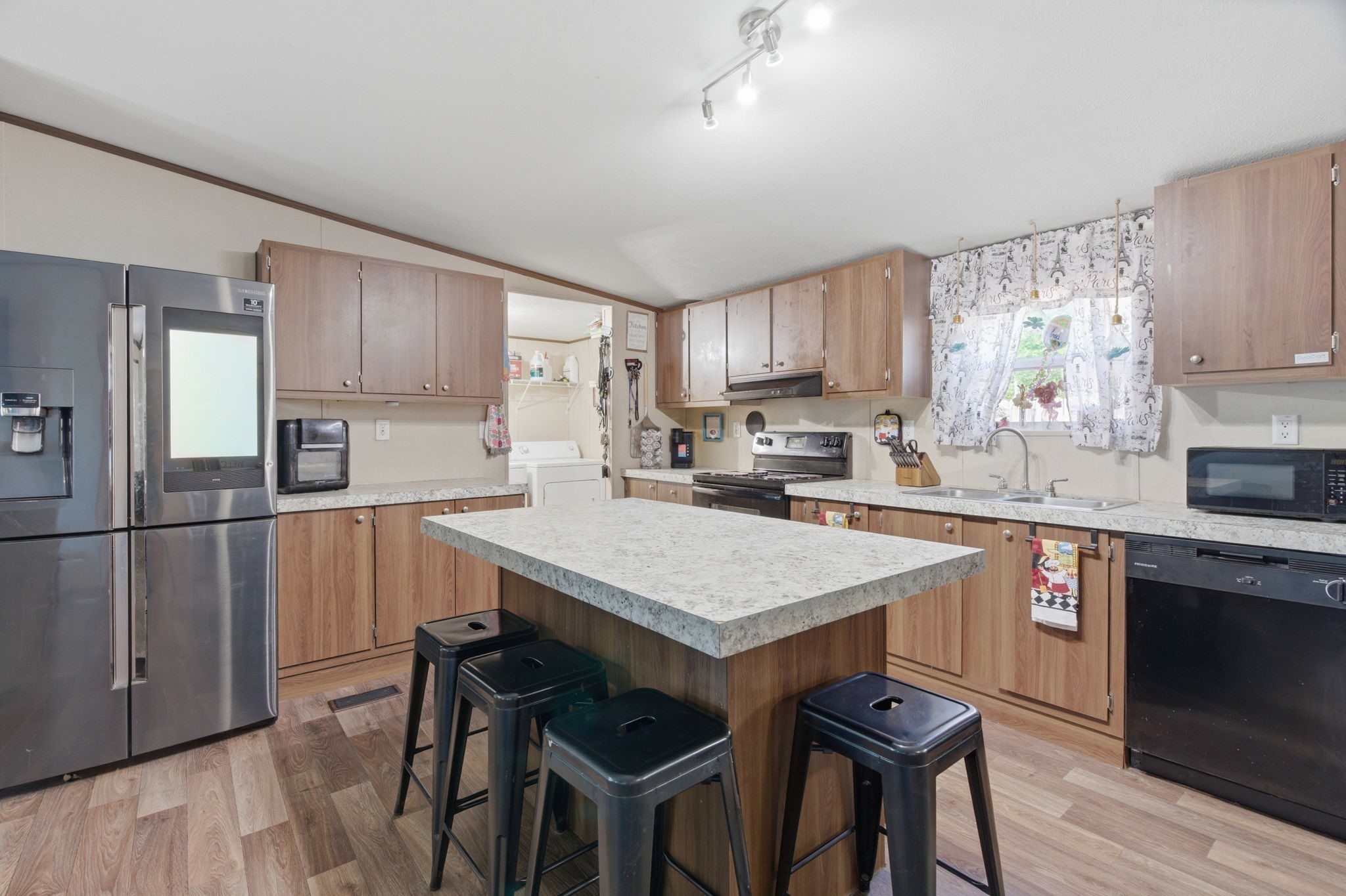 1404 Sheri Lane N Pelican Bay TX 76020