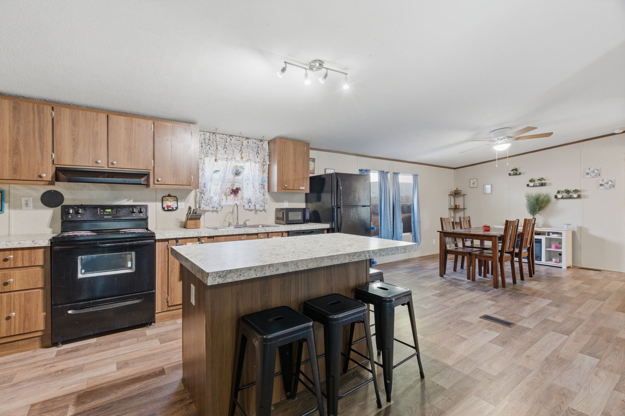 1404 Sheri Lane N Pelican Bay TX 76020