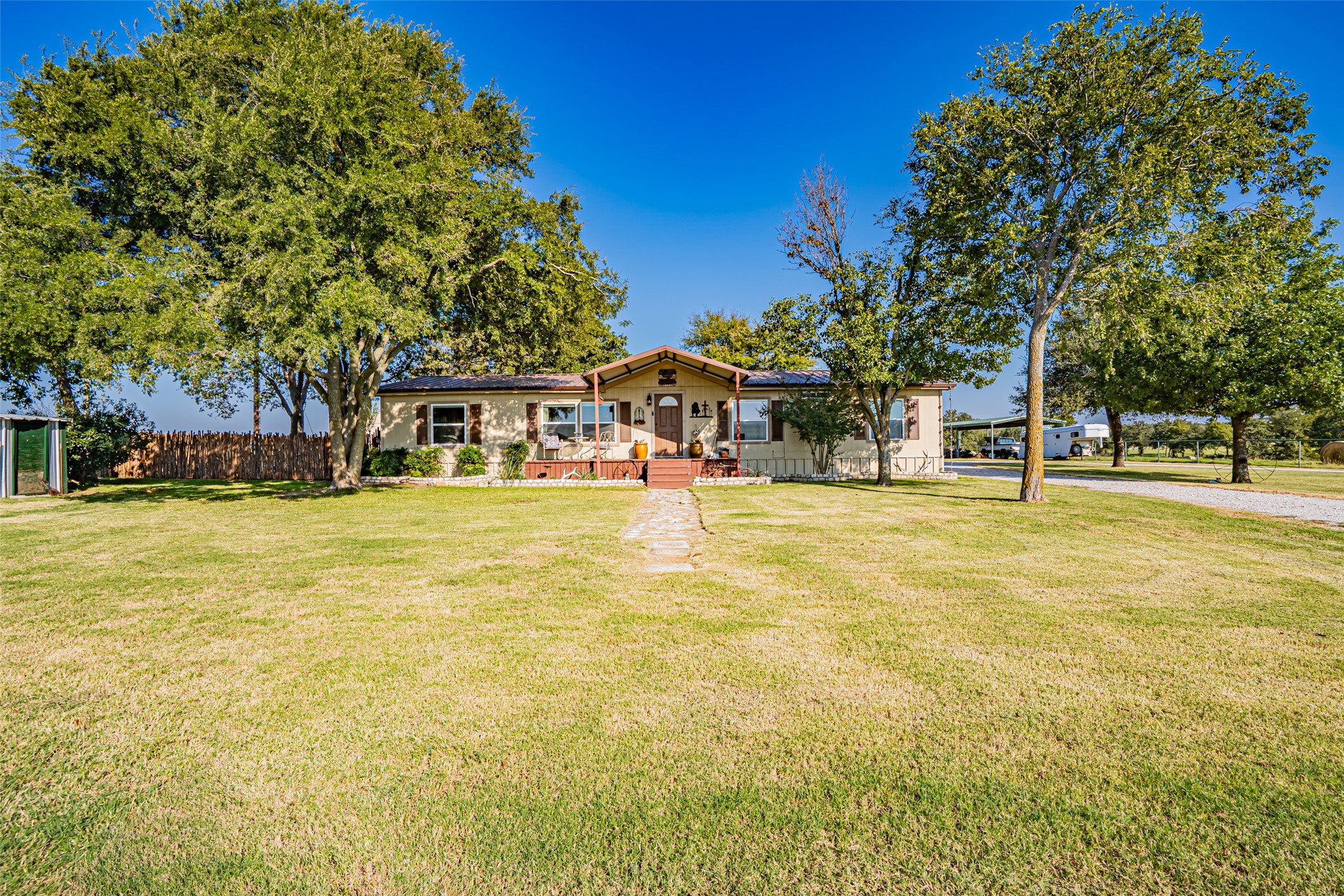 1673 County Road 407 Stephenville TX 76401
