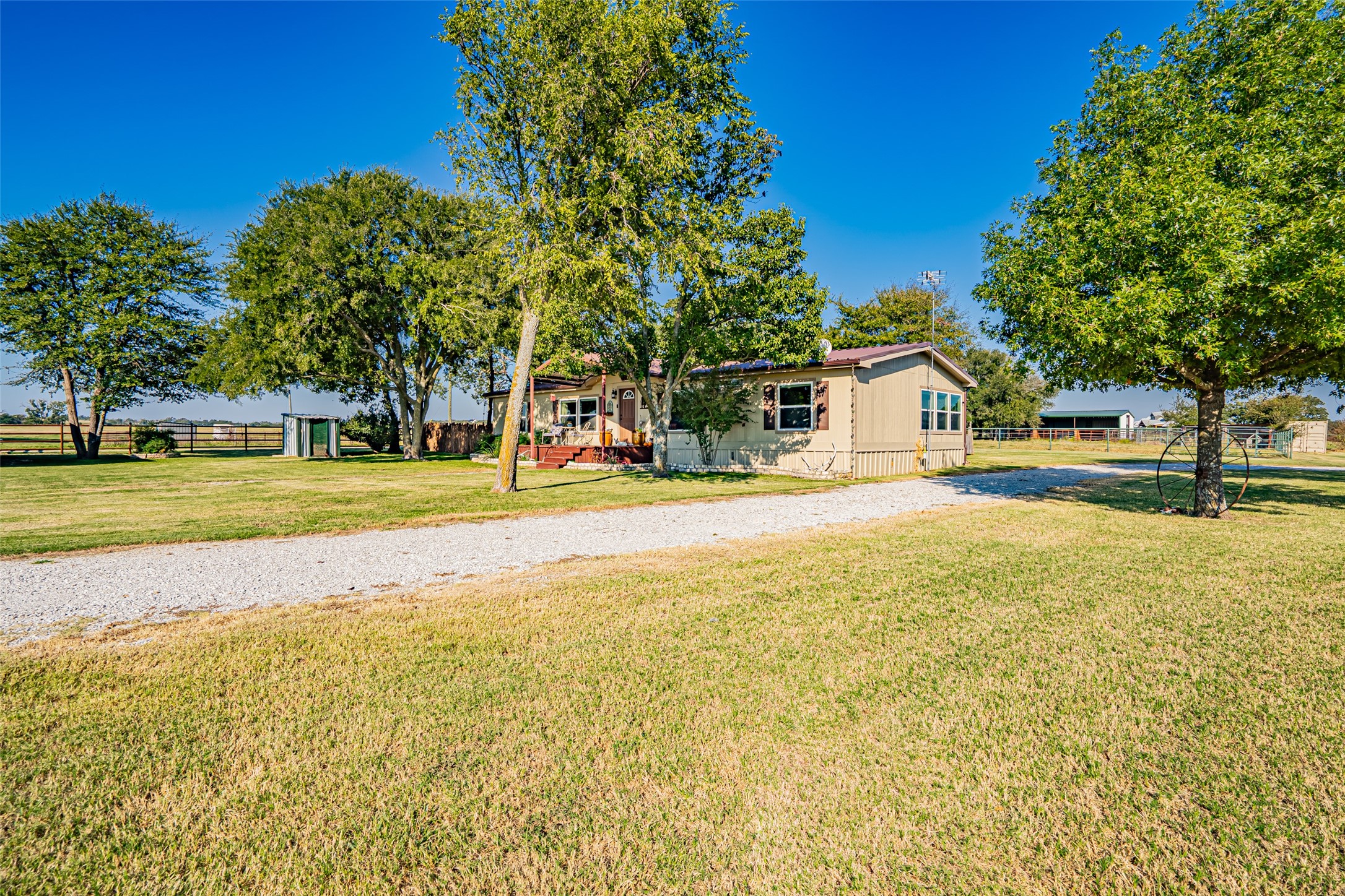 1673 County Road 407 Stephenville TX 76401