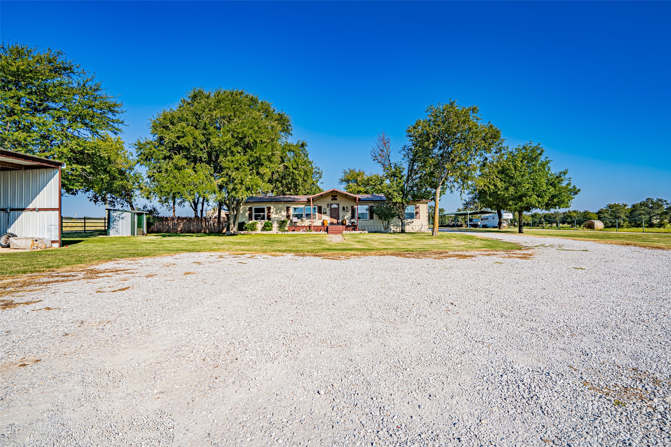 1673 County Road 407 Stephenville TX 76401