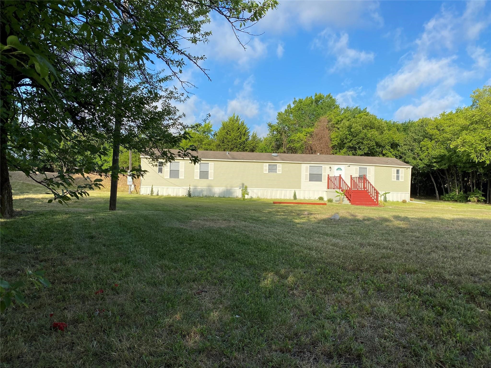 4201 N Interstate Highway 45 Ennis TX 75119