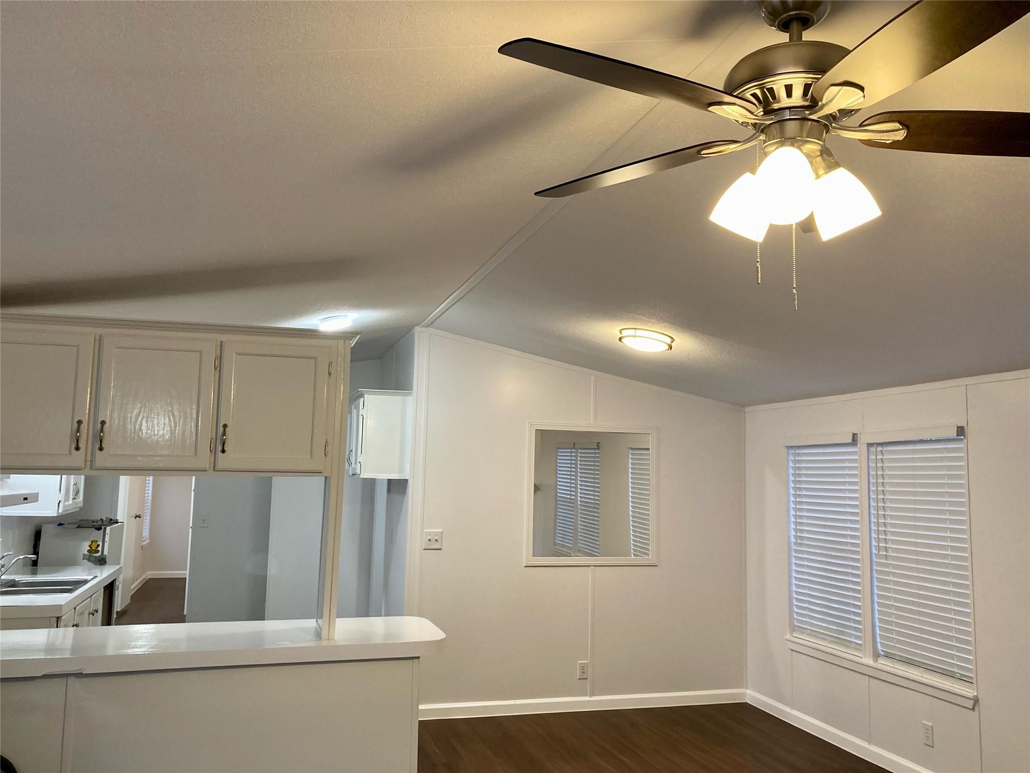 4201 N Interstate Highway 45 Ennis TX 75119